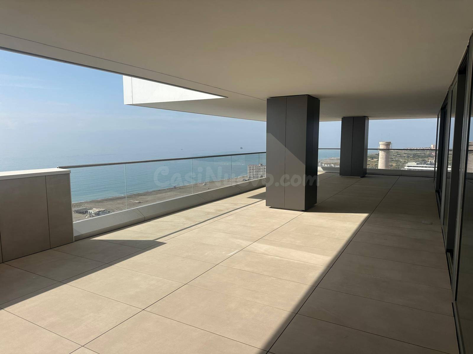 Exclusivo Apartamento de Lujo de 4 Dormitorios en Málaga Tow - foto 2