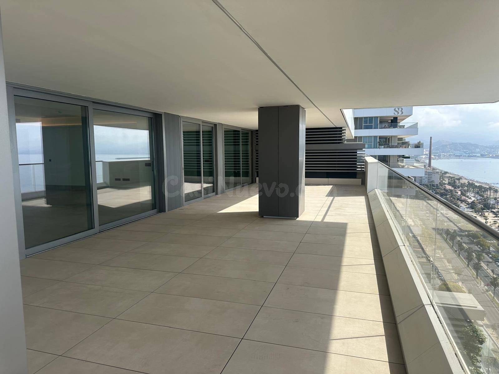 Exclusivo Apartamento de Lujo de 4 Dormitorios en Málaga Tow - foto 4
