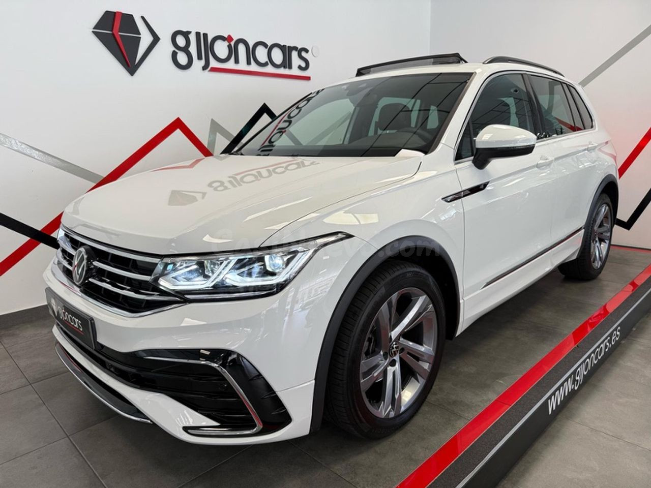 VOLKSWAGEN Tiguan RLine 2.0 TDI DSG