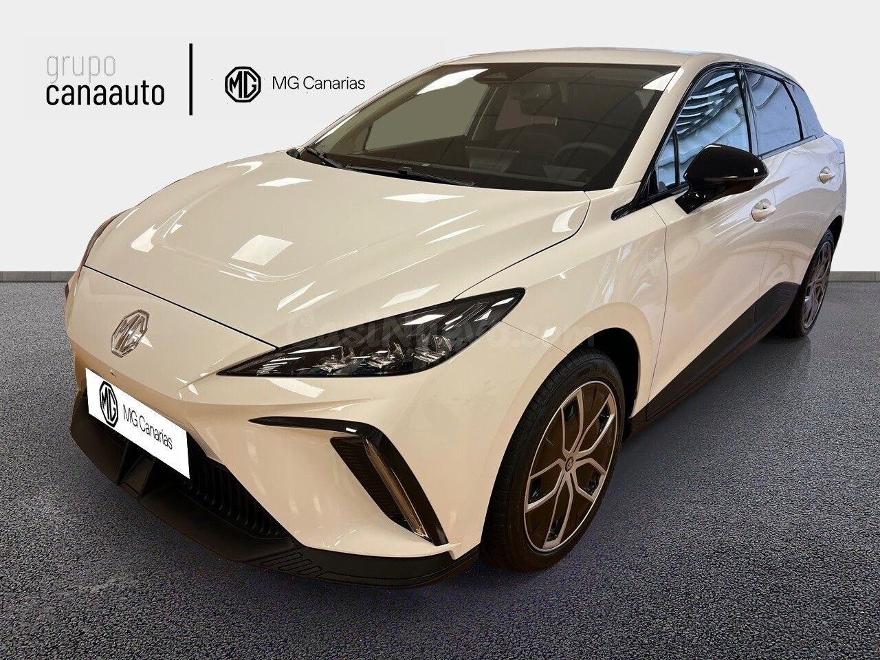 MG MG4 MG4 BEV 64KWH LUXURY 204 5P