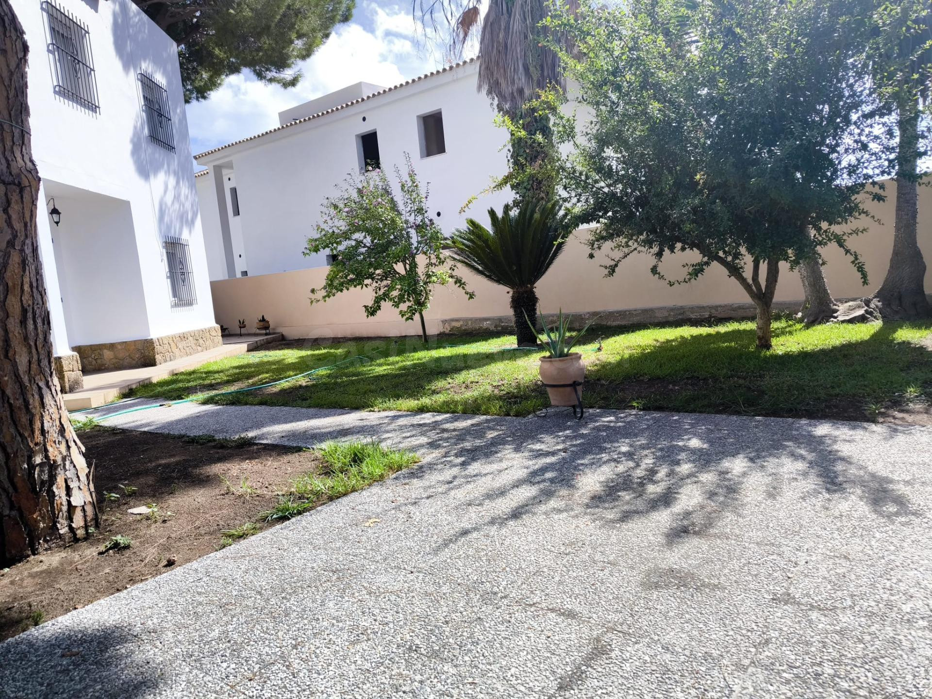 ALQUILER DE LARGA DURACIÓN DE ADOSADO EN LA URBANIZACIÓN DE  - foto 3