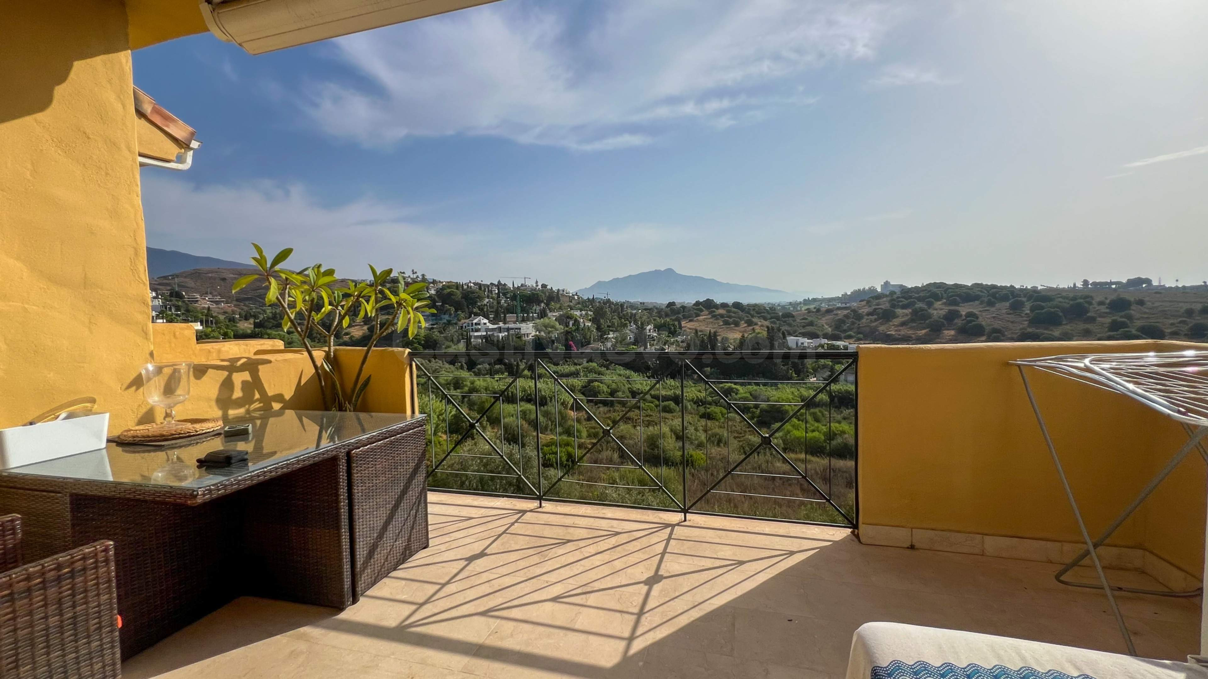 Ático dúplex de 3 dormitorios en Bel Air, Estepona - foto 5