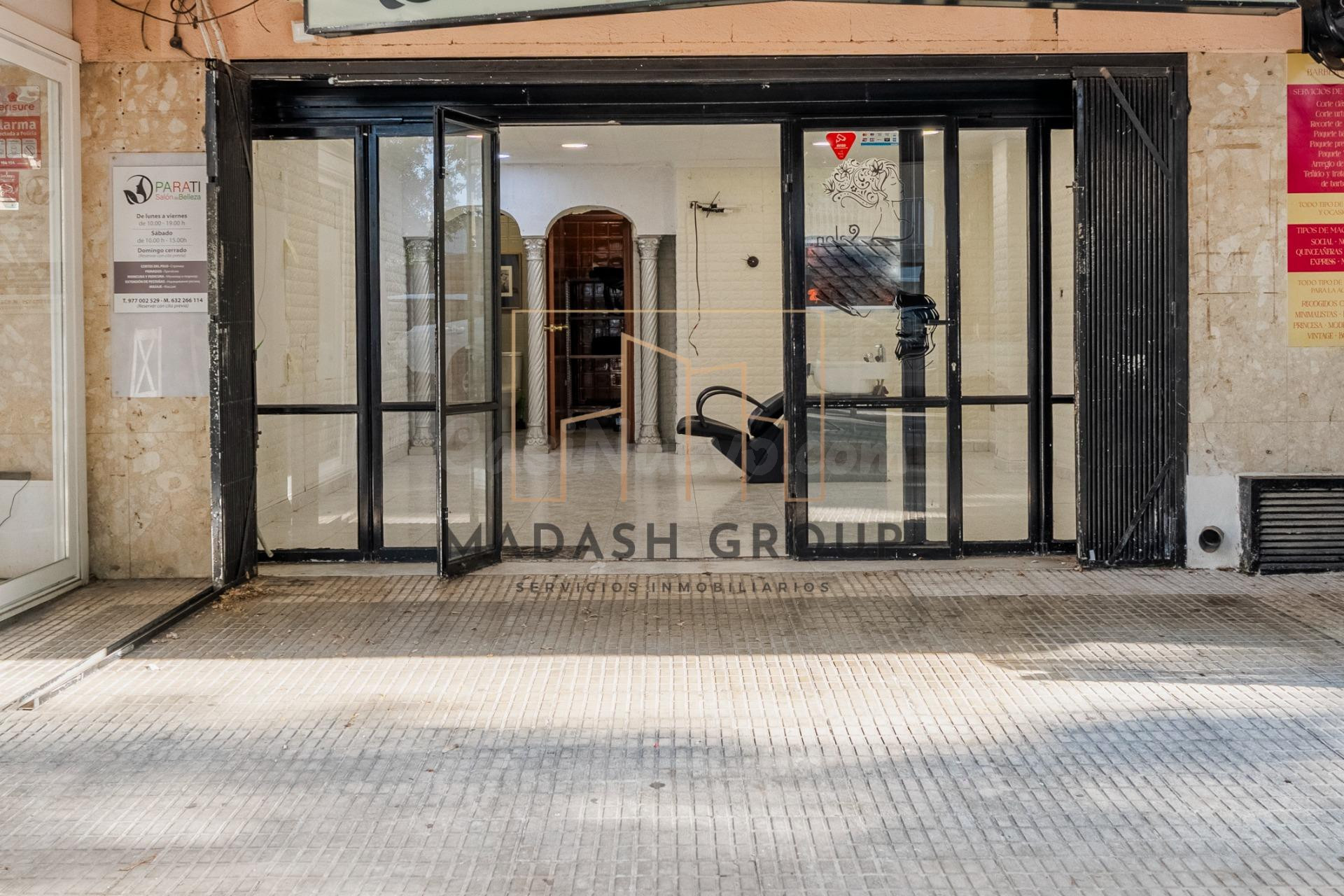 Local comercial en venta en el centro de Salou, cerca de la  - foto 2