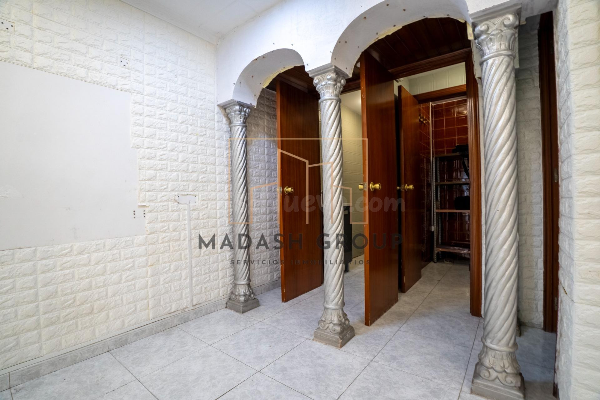 Local comercial en venta en el centro de Salou, cerca de la  - foto 3