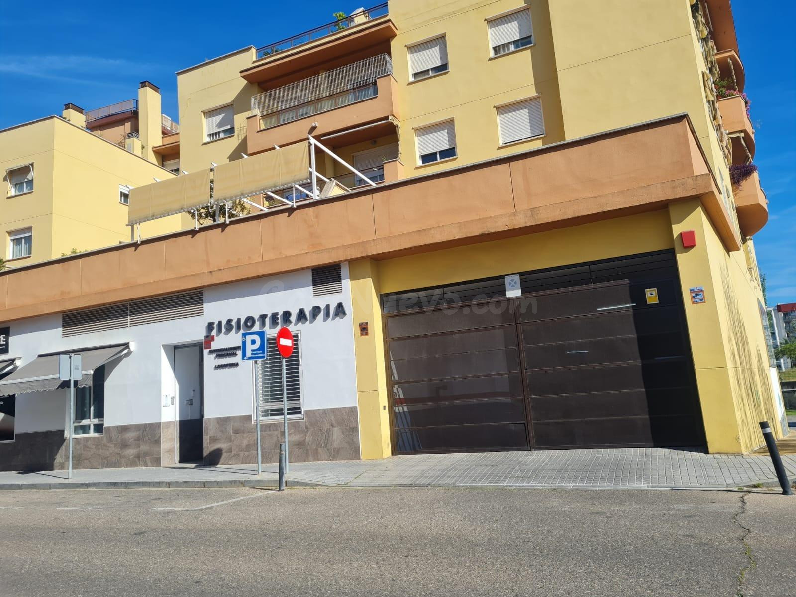 PLAZA DE GARAJE EN ALQUILER EN AVENIDA VÍA AUGUSTA - foto 3