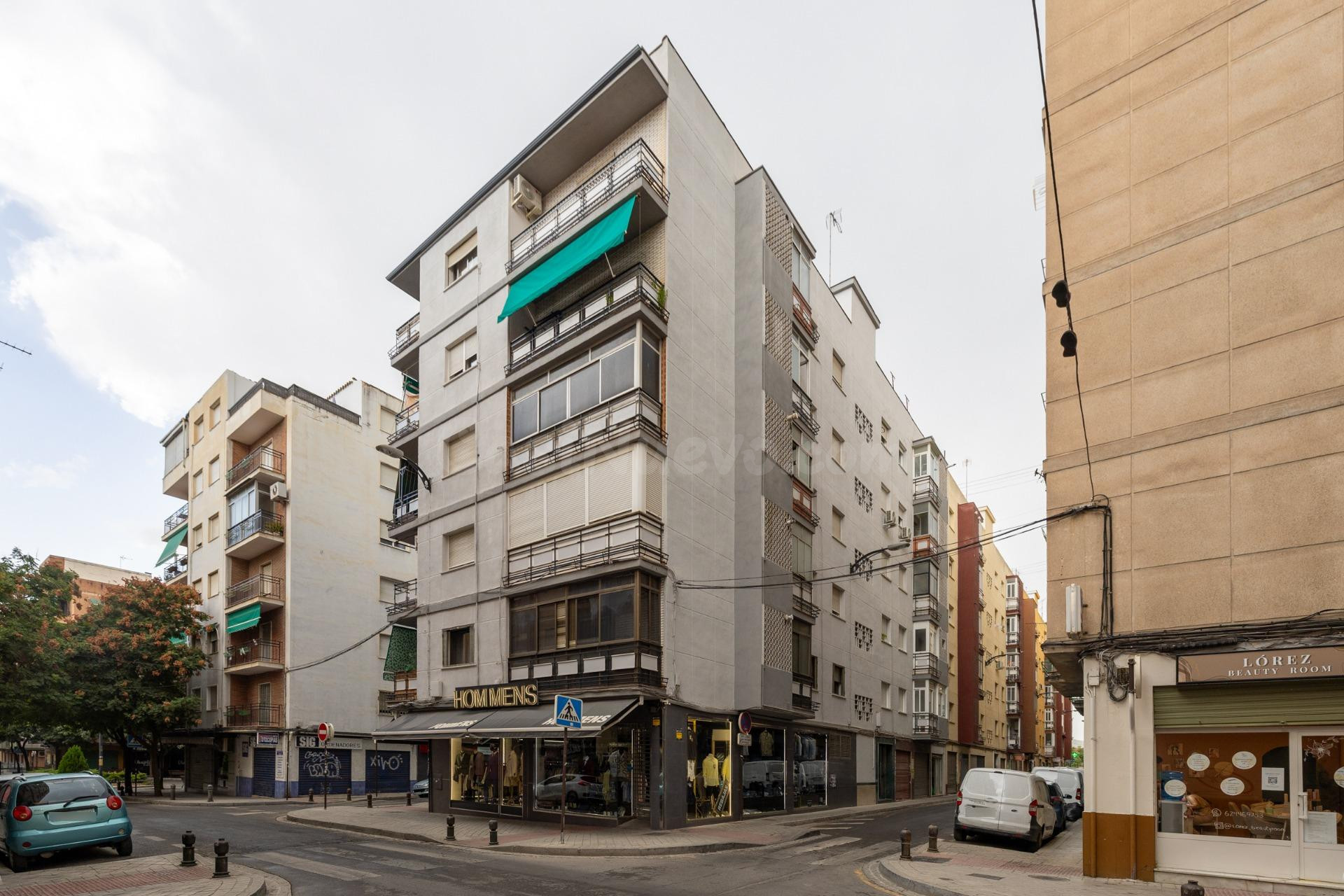 ¡Increíble Piso Exterior de 3 Dormitorios y Reformado! ✨