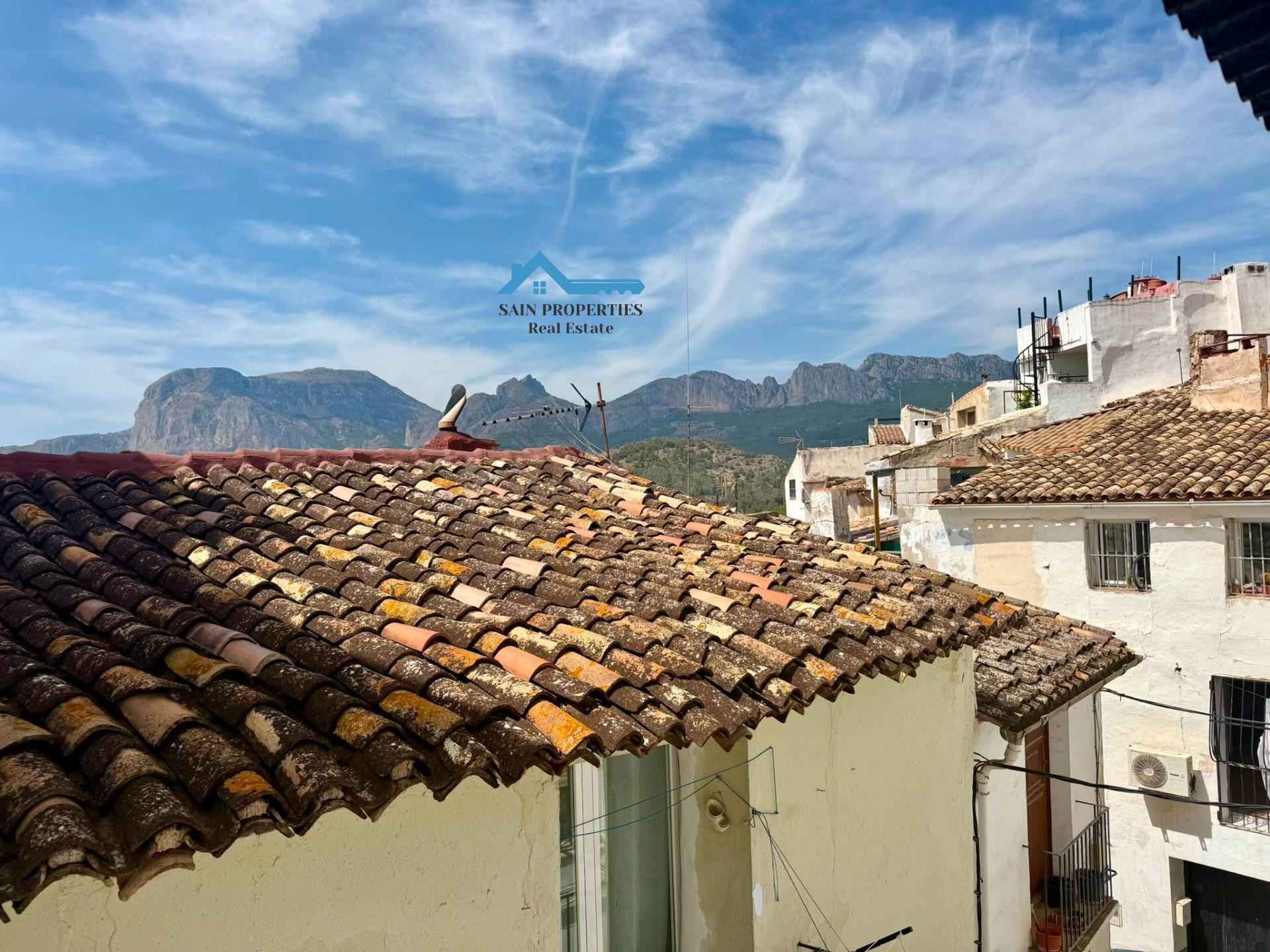 Encantadora casa de Pueblo en Callosa lista para entrar a vivir