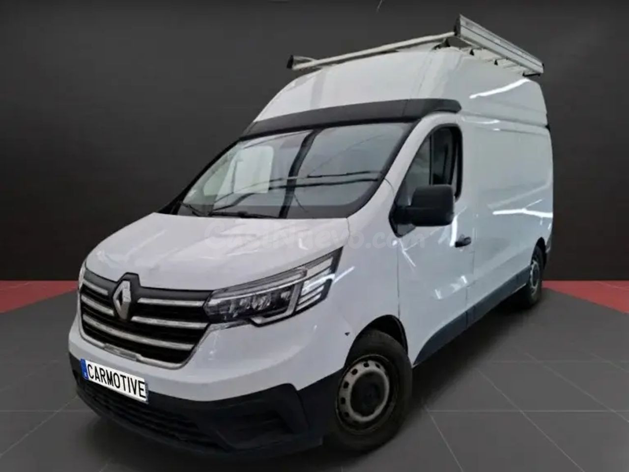 Renault Trafic L2H2 150CV con Baca y Escalera | Desde 360€/mes