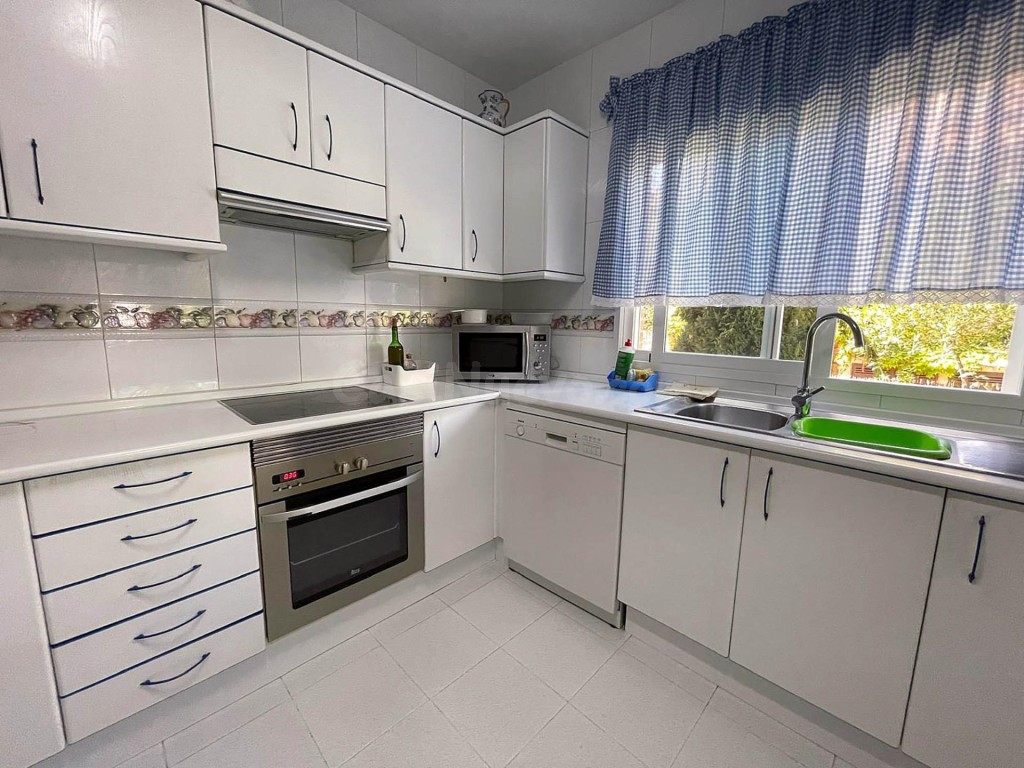 ¡CHICAS ESTUDIANTES! ÚLTIMA HABITACIÓN EN CHALET A COMPARTIR - foto 3