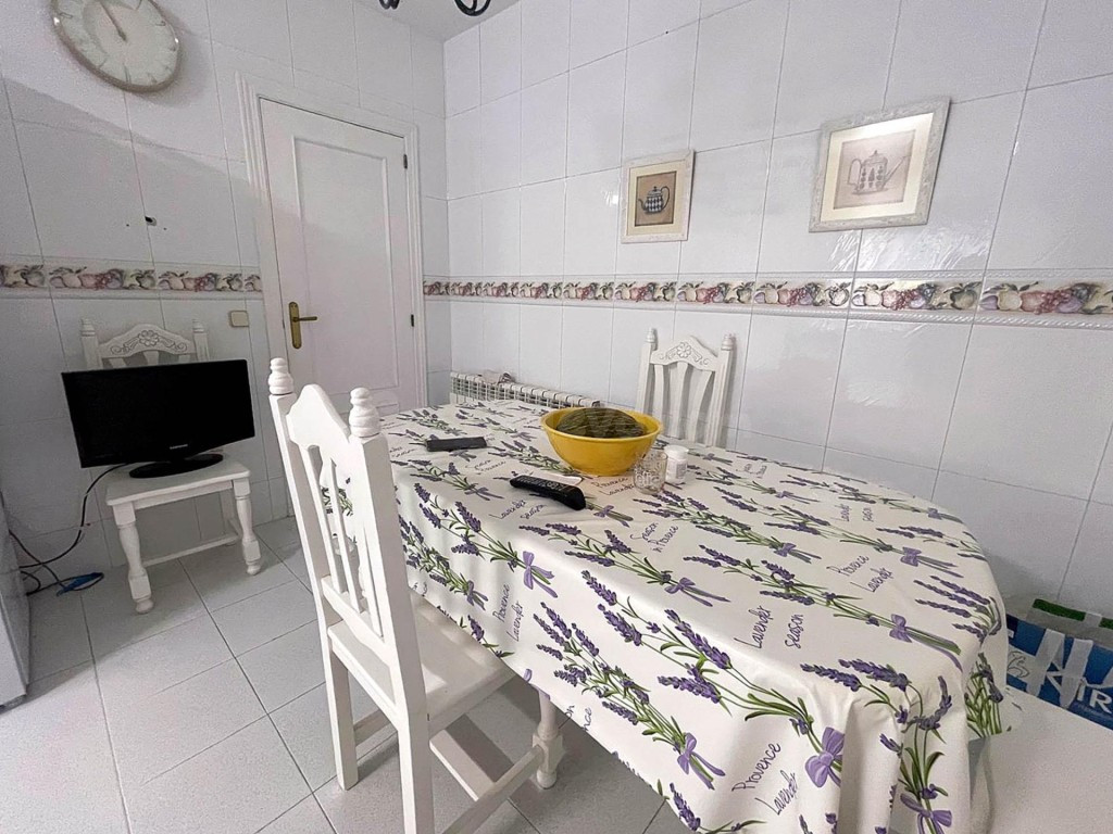 ¡CHICAS ESTUDIANTES! ÚLTIMA HABITACIÓN EN CHALET A COMPARTIR - foto 5