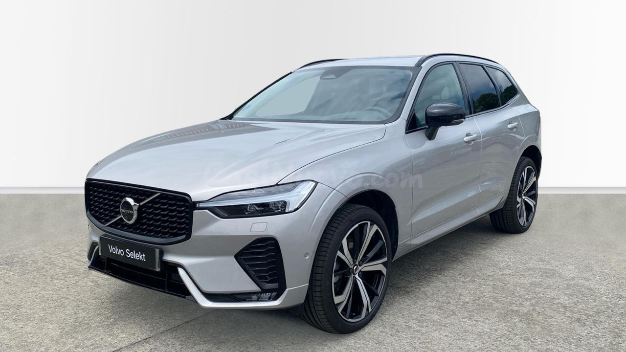 Volvo XC60 2.0 B5 P PLUS DARK AUTO 4WD 5P