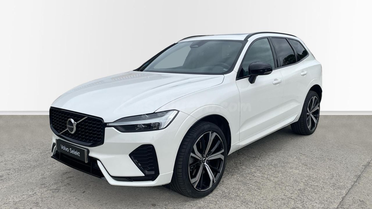 Volvo XC60 B4 DIESEL PLUS DARK AUT.