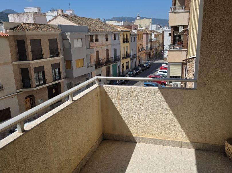 Se vende piso en Tavernes de la Valldigna, Valencia - foto 2