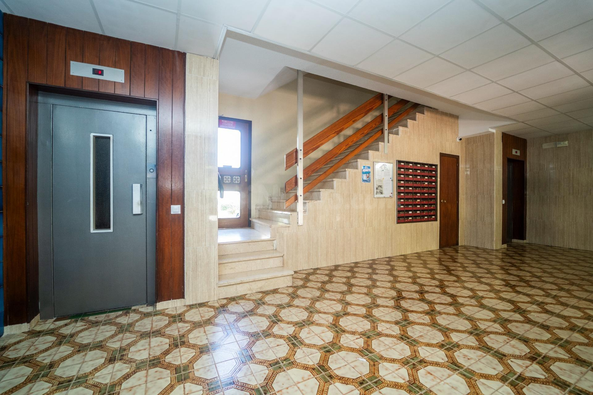OPORTUNIDAD EN VENTA DE PISO DE 2 DORMITORIOS EN PLAYA DE SA - foto 4