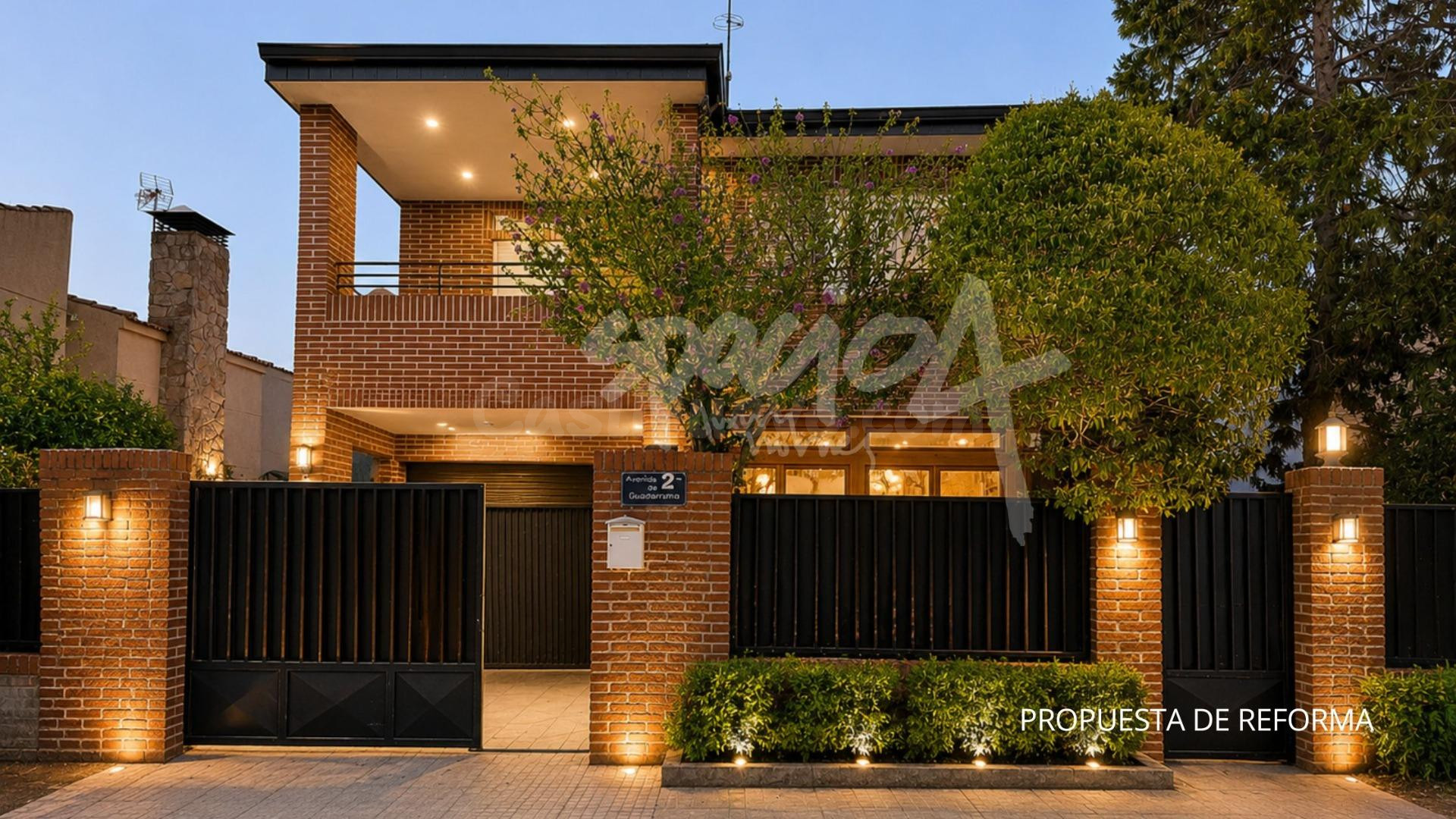 Chalet independiente en venta en Sevilla la Nueva con piscin - foto 2