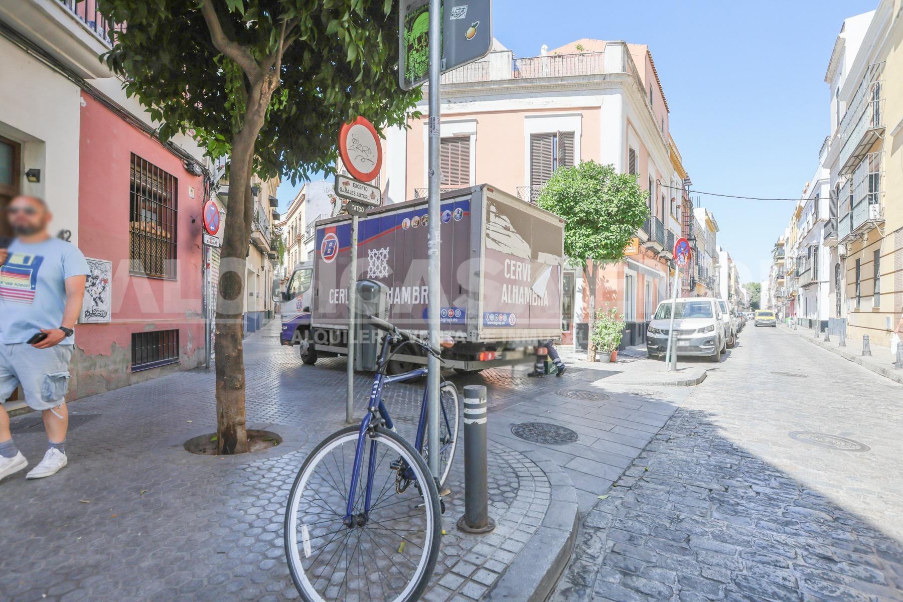 Se vende trastero amplio en pleno centro de Sevilla. C/ Rela - foto 4