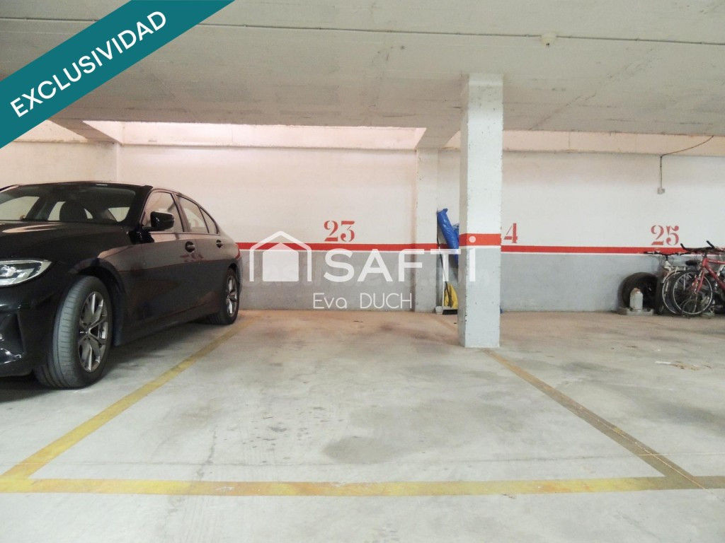 Venta de plaza amplia de parking en Avenida Costa Brava - foto 2