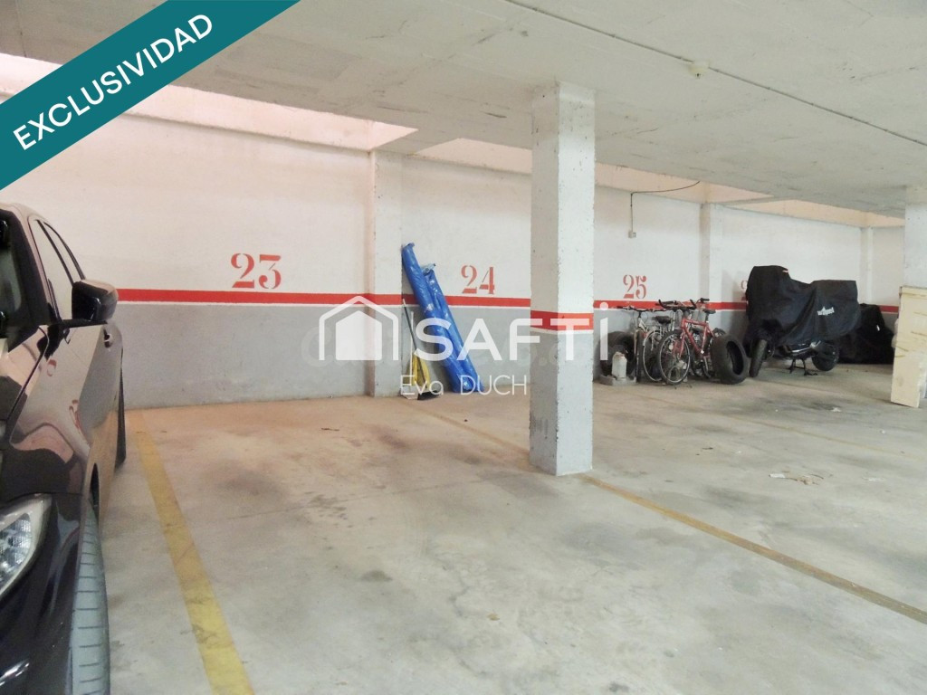 Venta de plaza amplia de parking en Avenida Costa Brava - foto 3