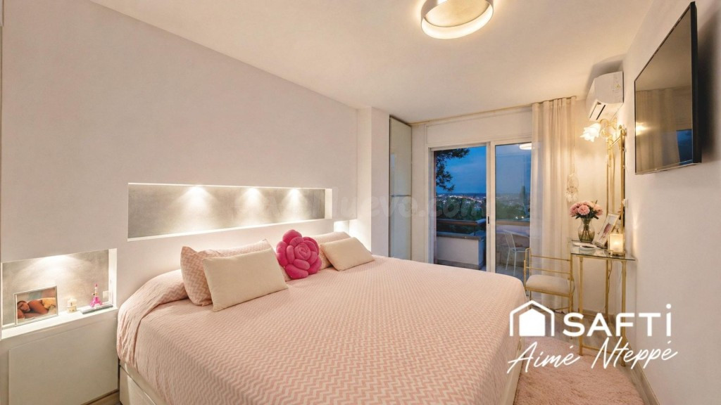 Casa Atemporal y Exclusiva con vistas panorámicas. - foto 5