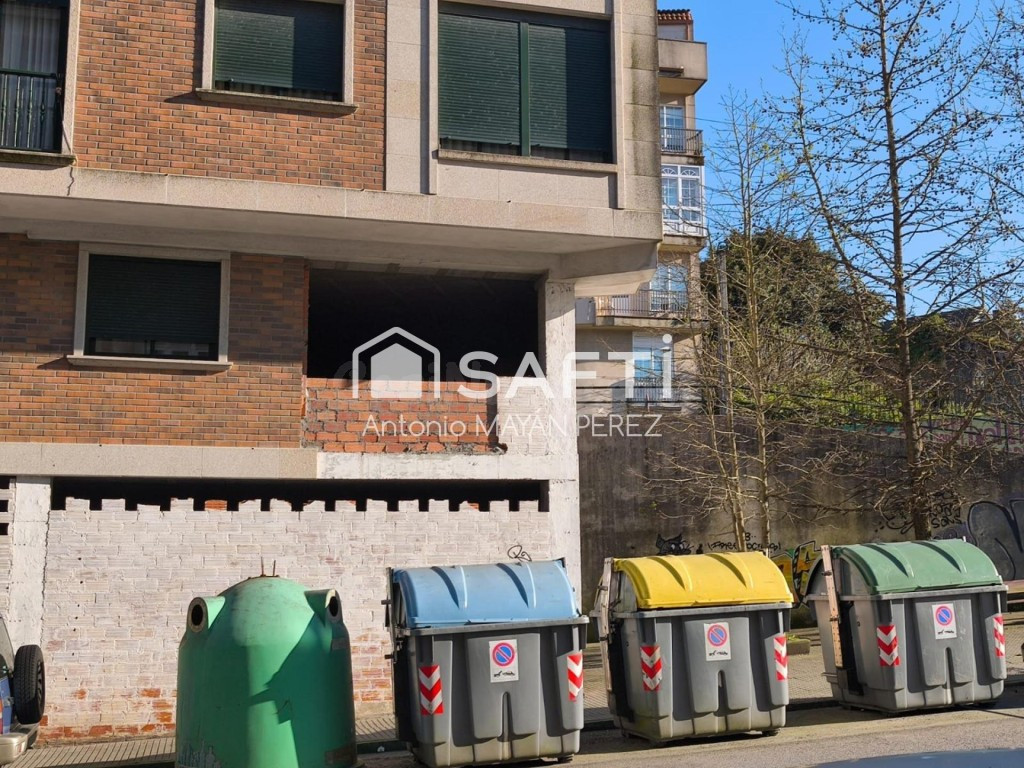 BAJO COMERCIAL EN VENTA EN RIBEIRA - foto 3