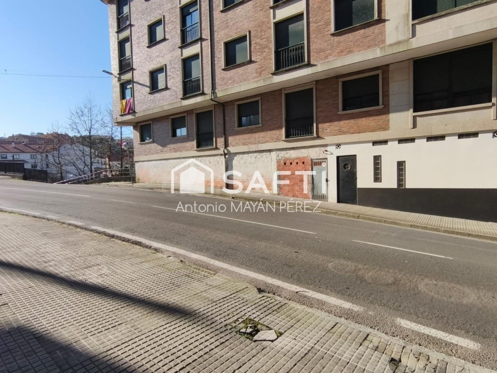 BAJO COMERCIAL EN VENTA EN RIBEIRA - foto 5