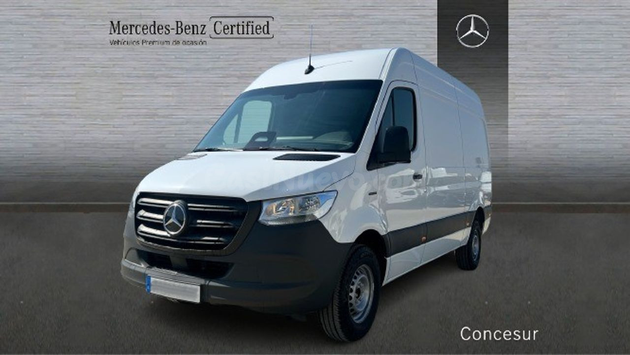 Mercedes eSprinter 320 FURGON PRO MEDIO