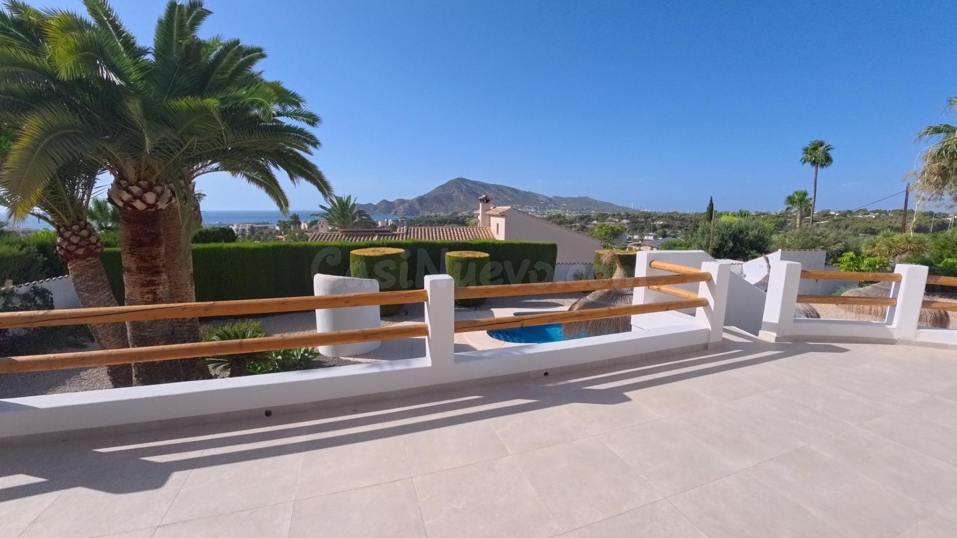 Villa totalmente reformada con gran parcela, piscina y espec - foto 5