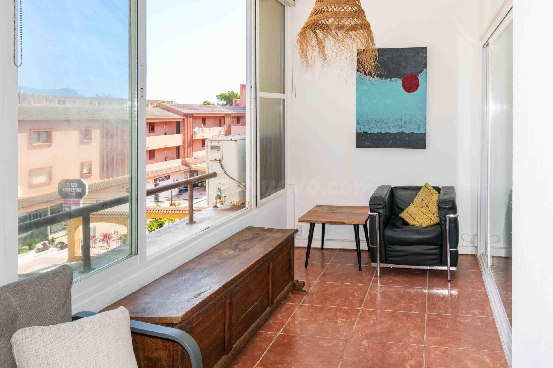 Apartamento reformado de 2 dormitorios a 200m de la playa de - foto 4