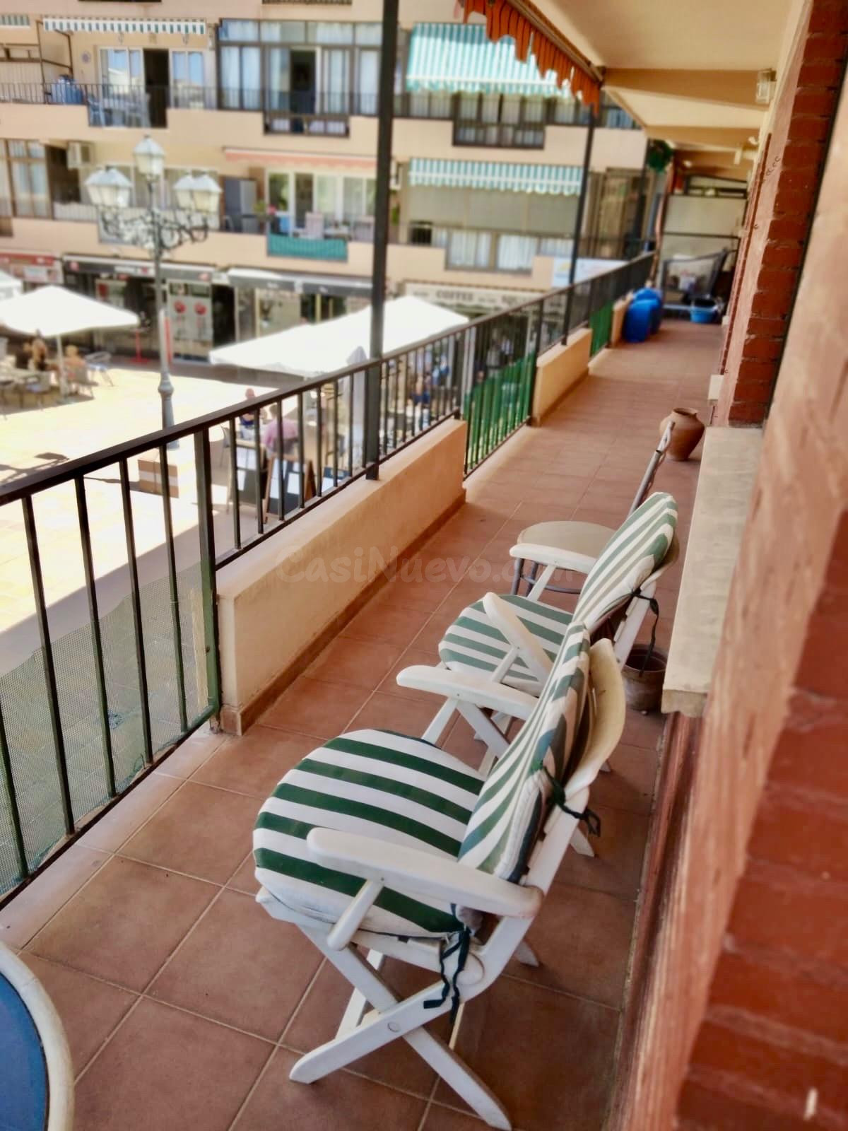 AMPLIO PISO CON TERRAZA A ESCASOS METROS DEL MAR Y CERCA DE 