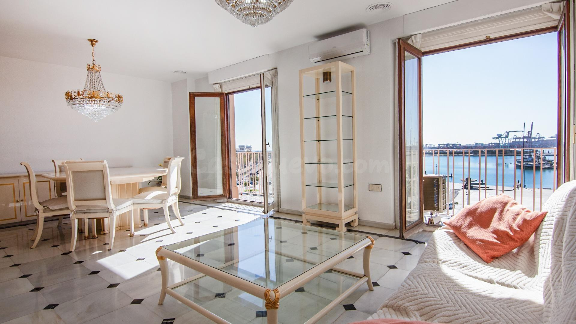 Piso con vistas al mar en La Marina de Valencia