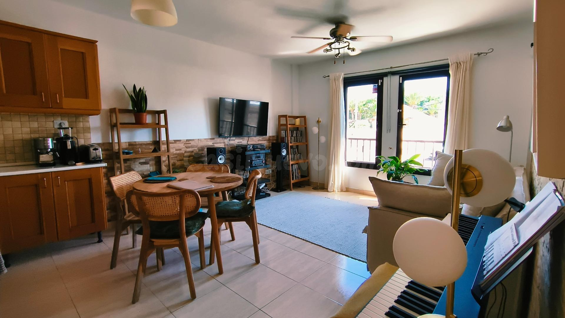 Luminoso Apartamento en Planta Alta en el Corazón de Antigua - foto 2