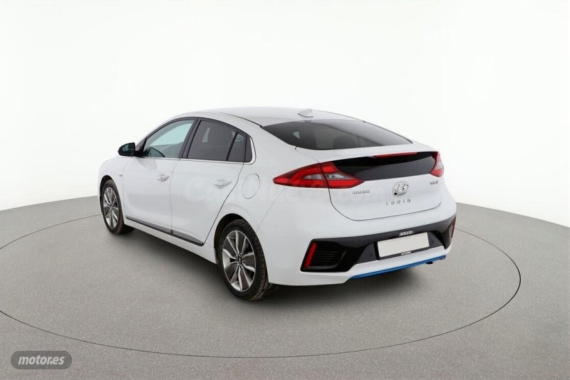 Hyundai Ioniq - foto 4