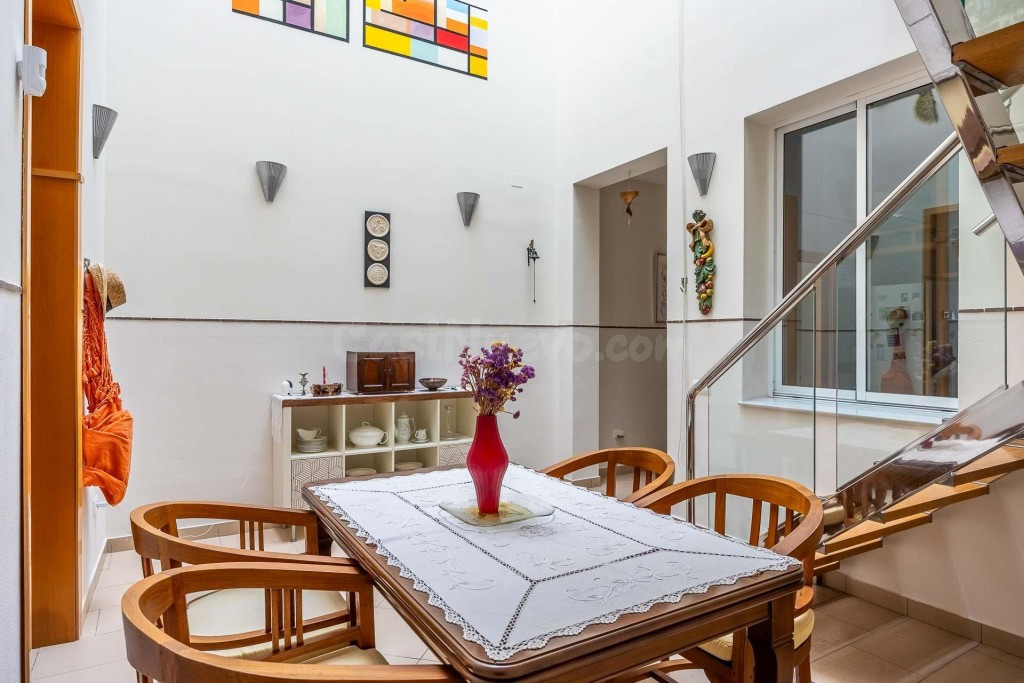 Espectacular casa junto a León XIII!! - foto 4