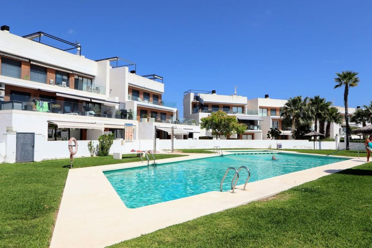 Apartamento 2 habitaciones 69m² en venta - Villamartín-Las Filipinas