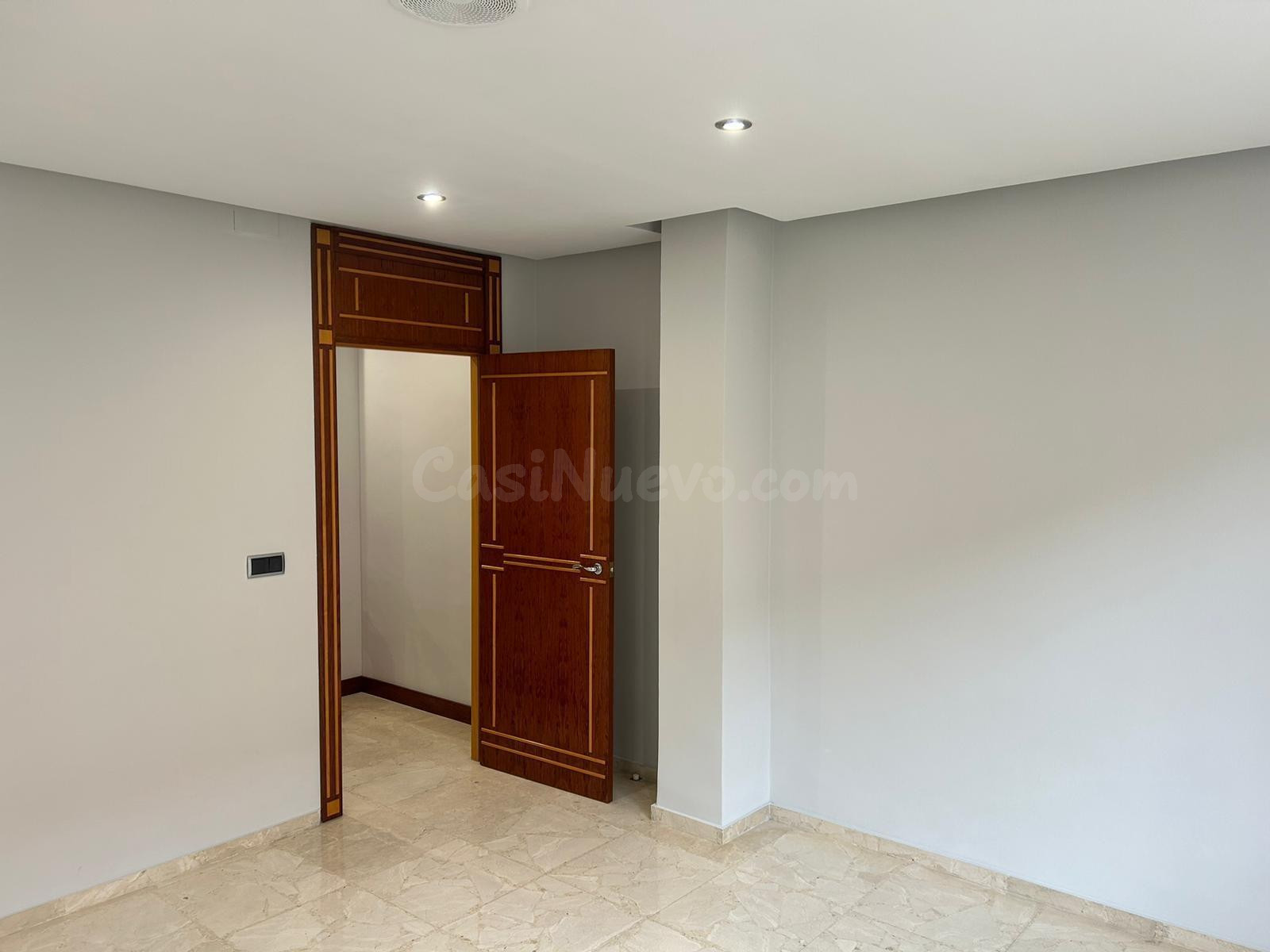PISO EN ZONA EXPOSICIÓN - foto 4