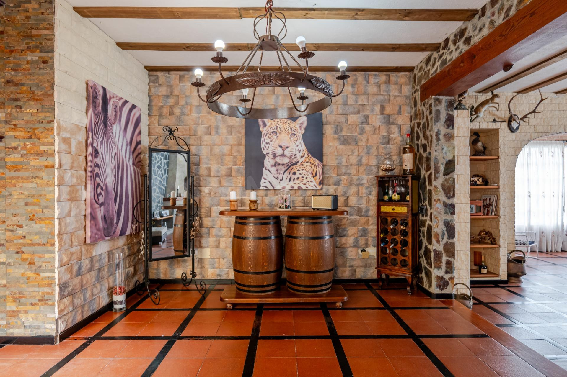 Finca de 20.000 m2 con vivienda principal, apartamento indep - foto 4