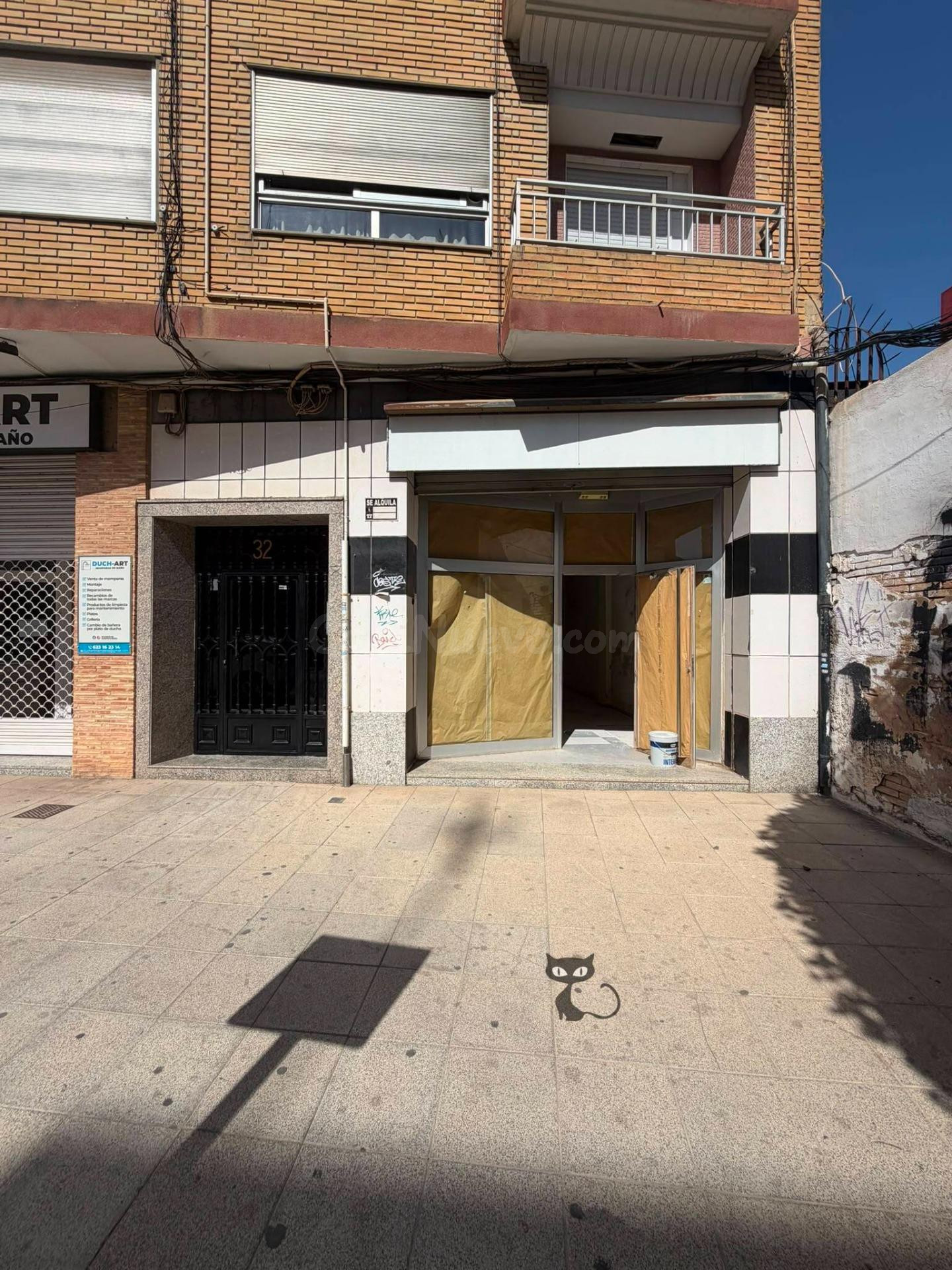 Amplio Local en la Avenida de Benetusser!!! - foto 2