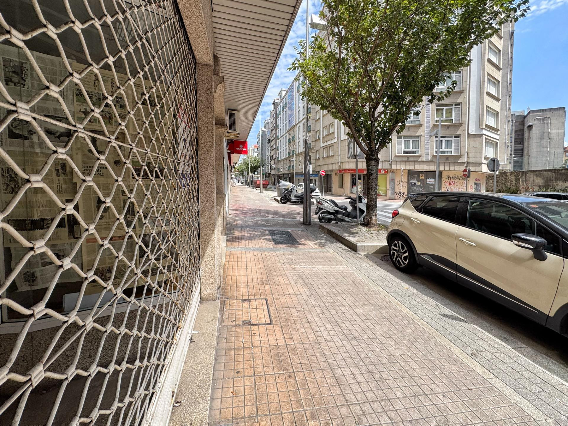 Ubicación estratégica, visibilidad constante y listo para en - foto 3