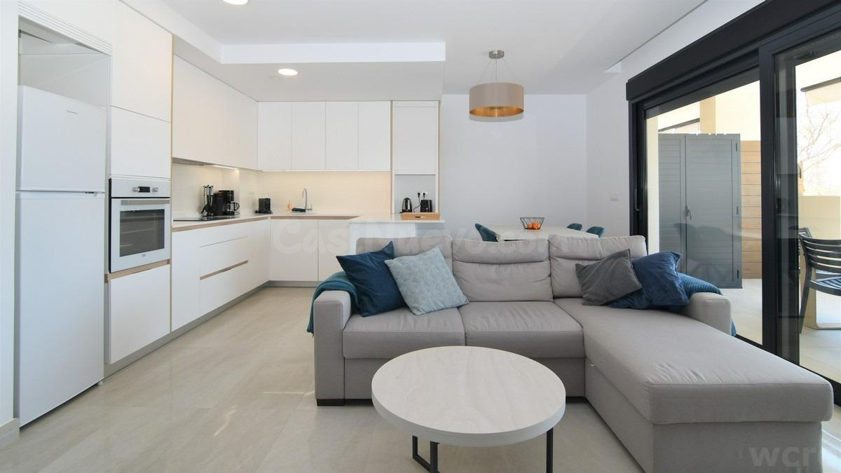 MODERNO APARTAMENTO CON GRAN TERRAZA Y VISTAS DESPEJADAS EN  - foto 2