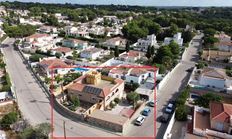 CHALET DE 5 DORMITORIOS 6 BAÑOS EN PINAR DE CAMPOVERDE (PILA - foto 4