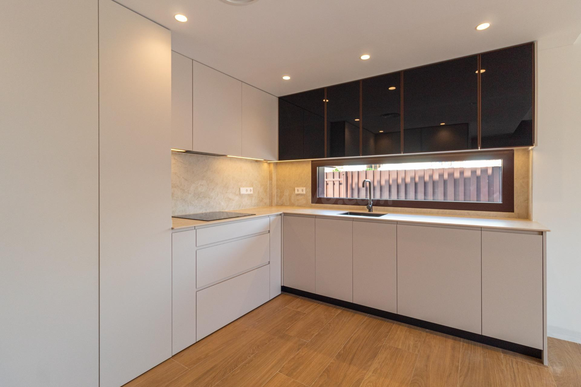 VILLA MODERNA DE 3 DORMITORIOS Y 2 BAÑOS EN LO PAGAN (SANTIA - foto 5