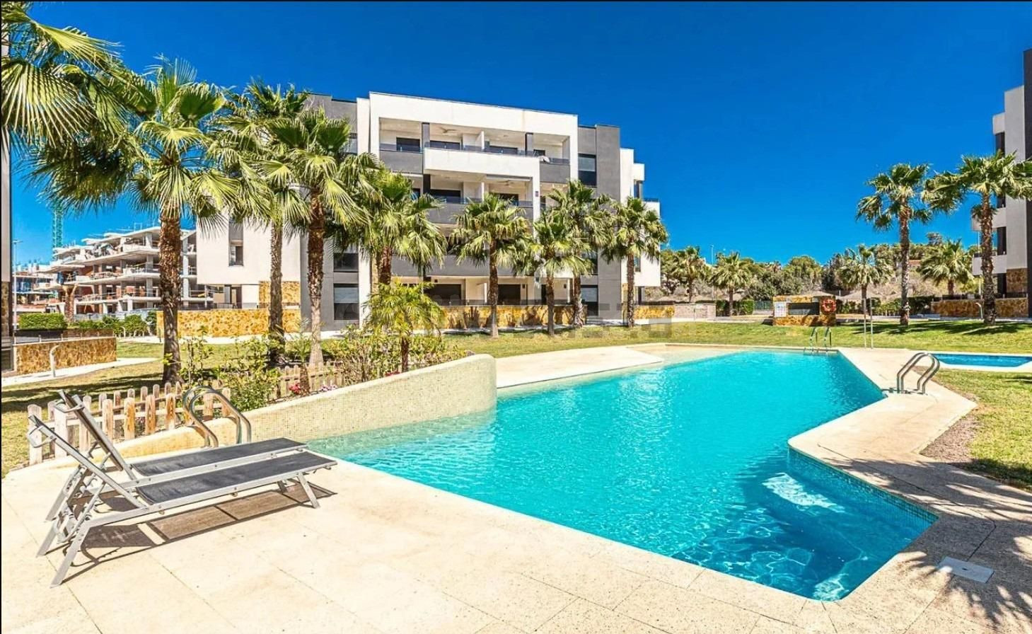 APARTAMENTO DE 2 DORMITORIOS 2 BAÑOS EN ORIHUELA COSTA ( PAU 8)
