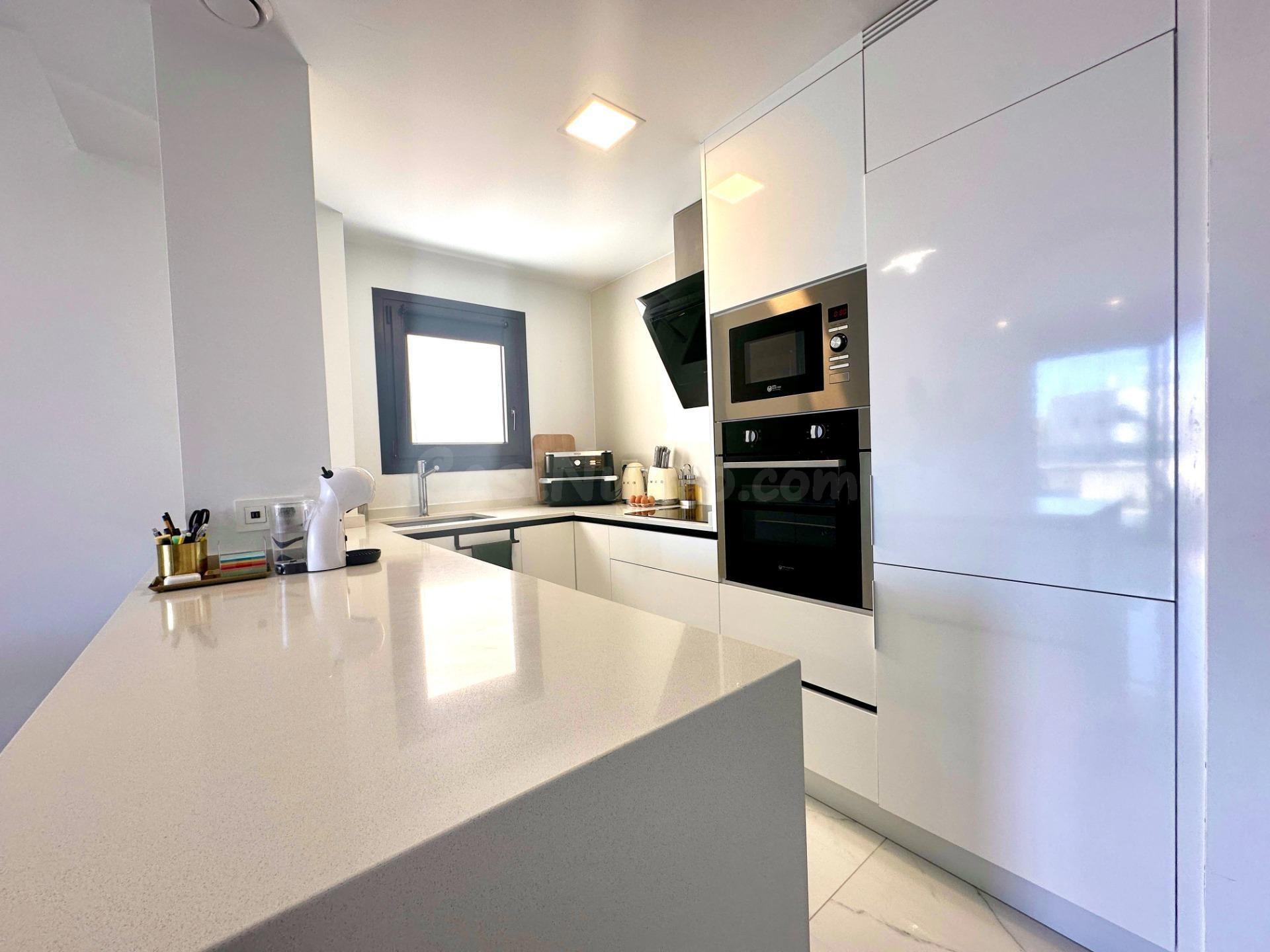 APARTAMENTO DE 2 DORMITORIOS 2 BAÑOS EN ORIHUELA COSTA ( PAU - foto 2
