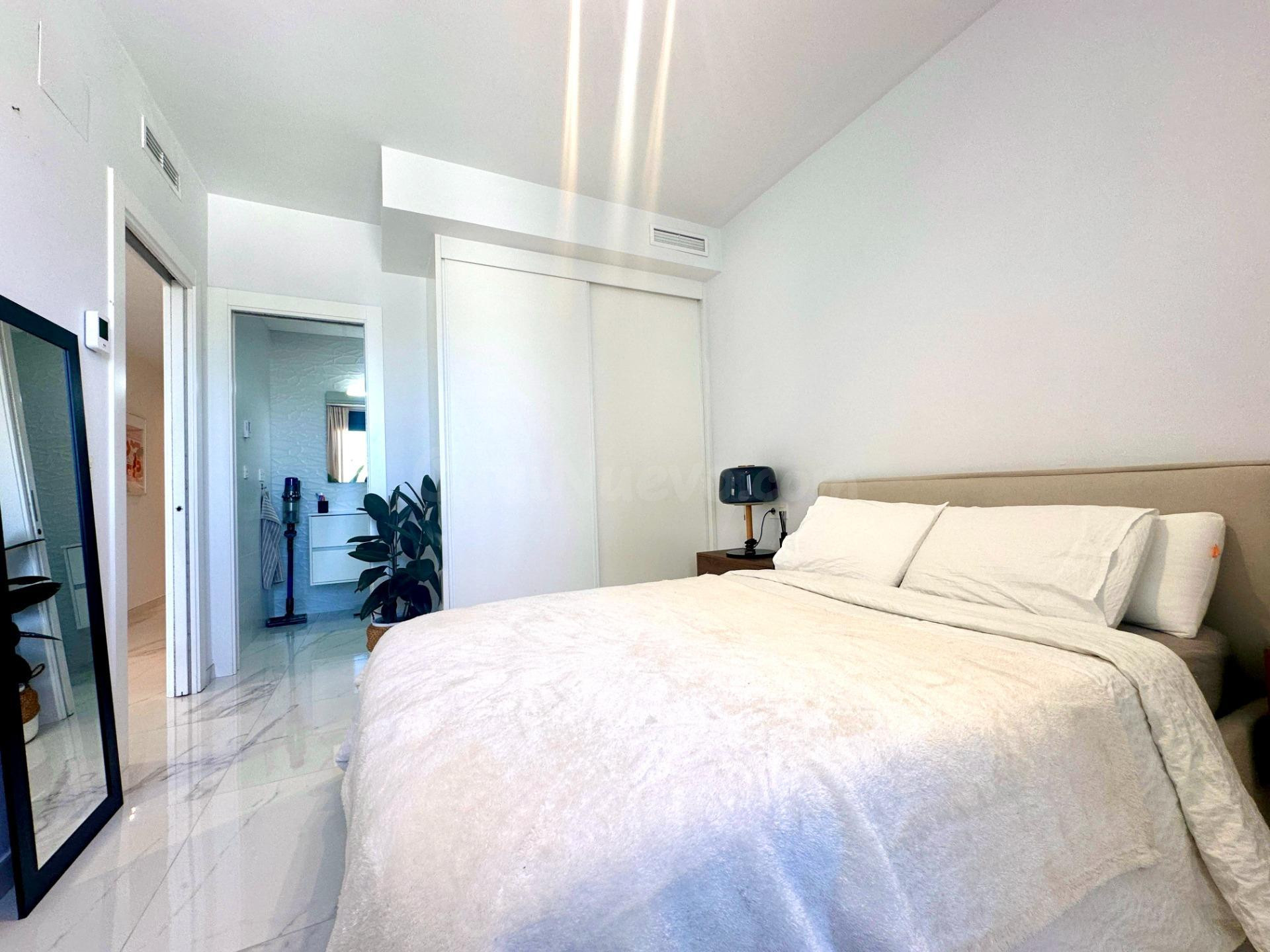 APARTAMENTO DE 2 DORMITORIOS 2 BAÑOS EN ORIHUELA COSTA ( PAU - foto 4