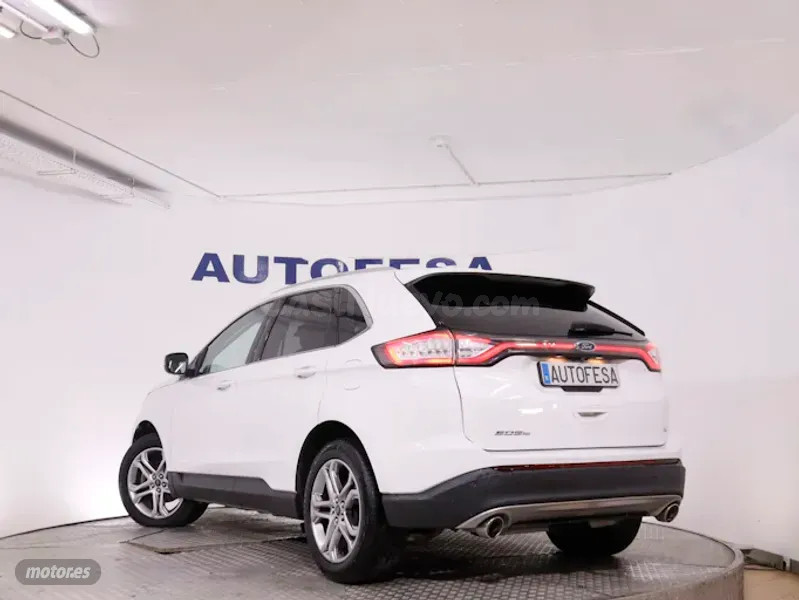 Ford Edge - foto 4