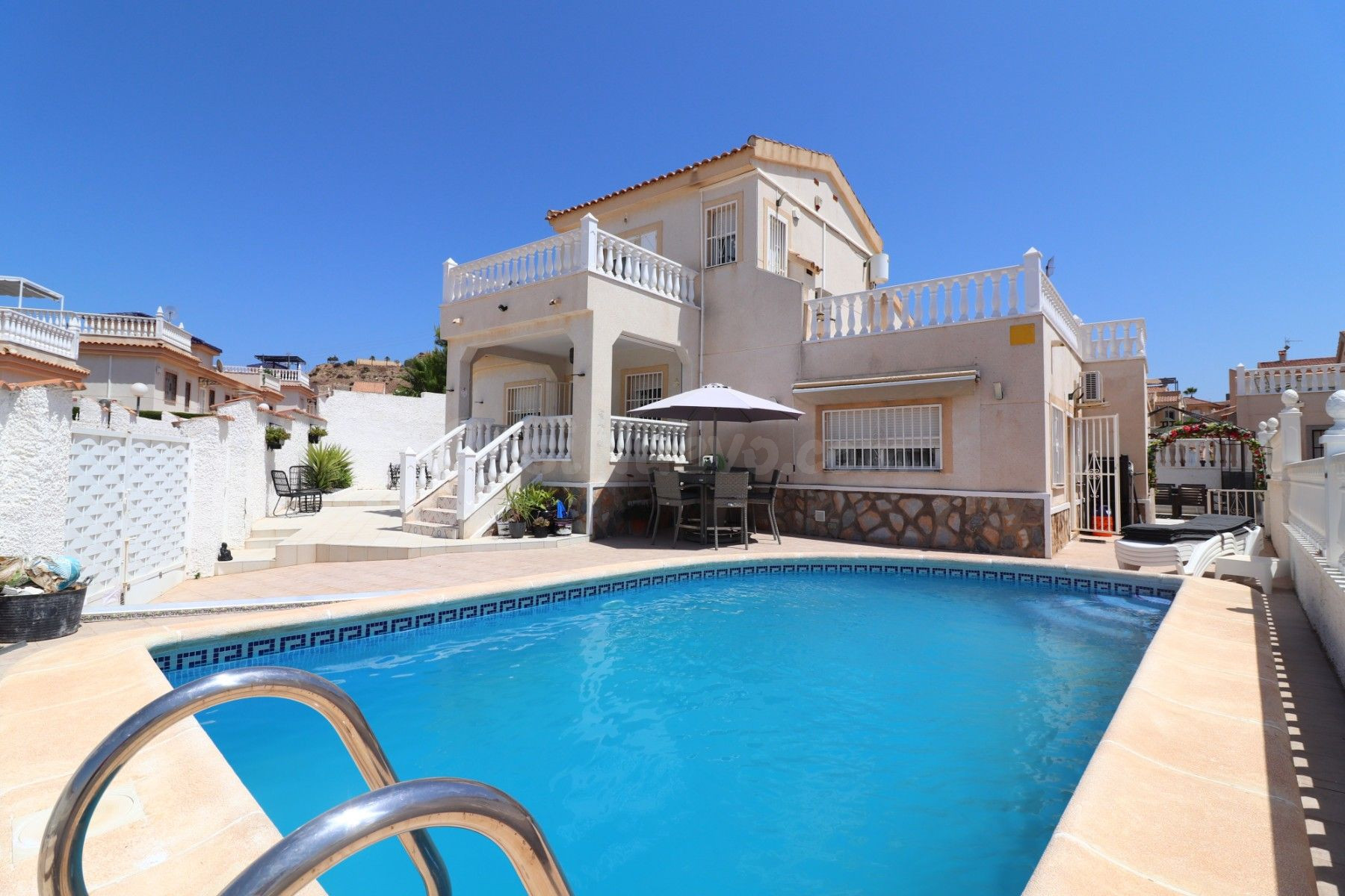 Chalet 4 habitaciones 136m² en venta - Residencial benimar