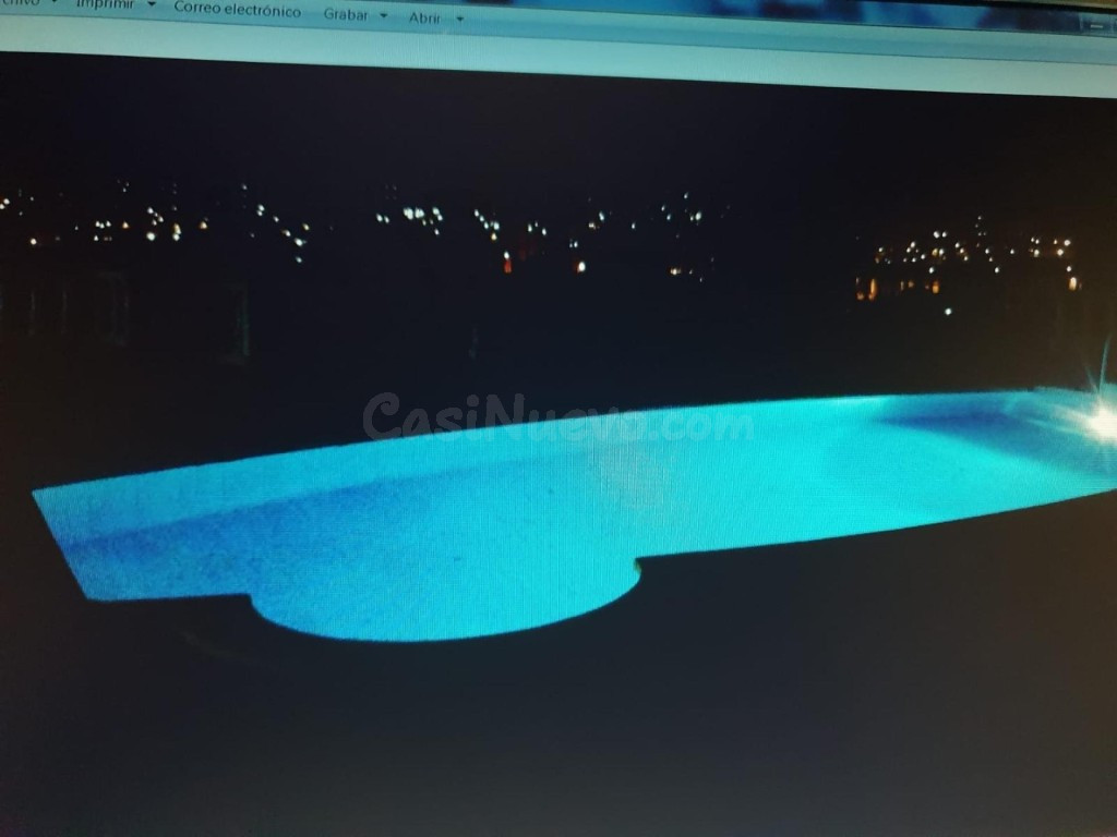 EXCLUSIVO CHALET INDEPENDIENTE EN SANTANDER: 330 M²,  VISTAS AL MAR, PISCINA Y MÁS DE 3.500 M² DE PARCELA