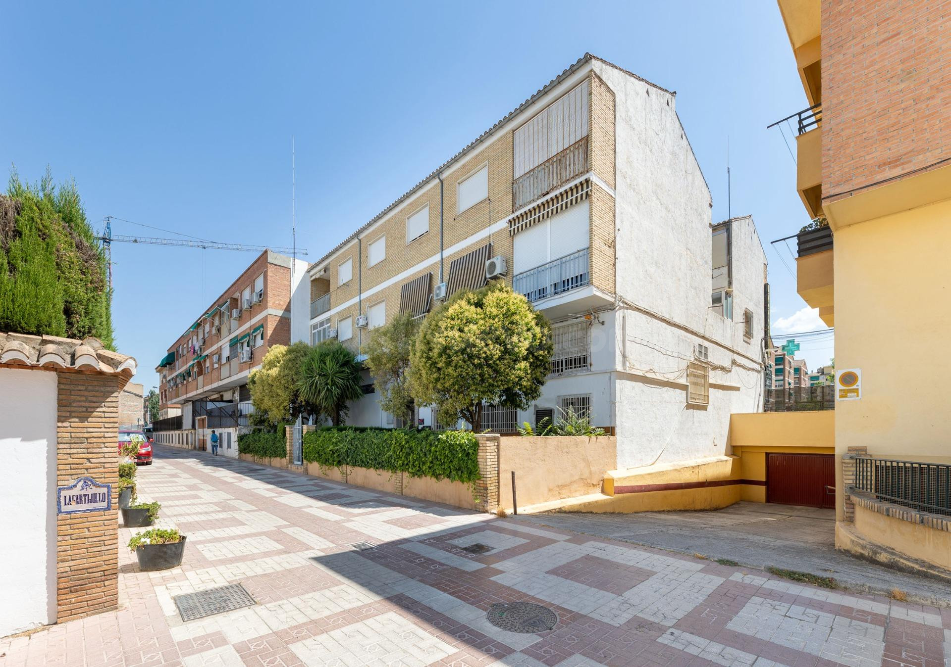 Plaza de garaje en venta junto a Traumatología. - foto 5