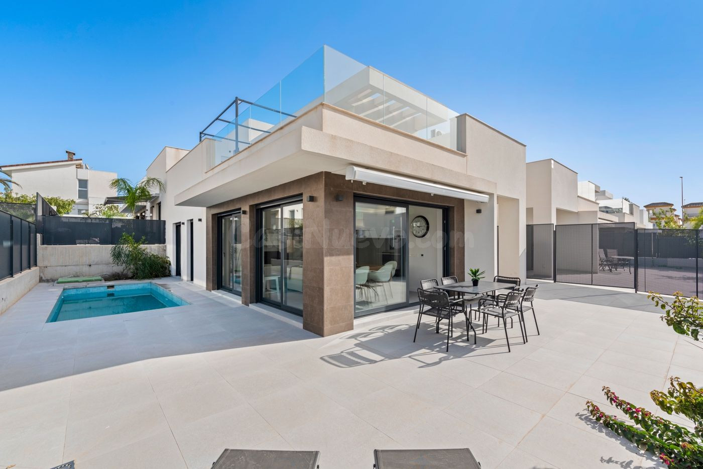 Casa 3 habitaciones 226m² en venta - La marina