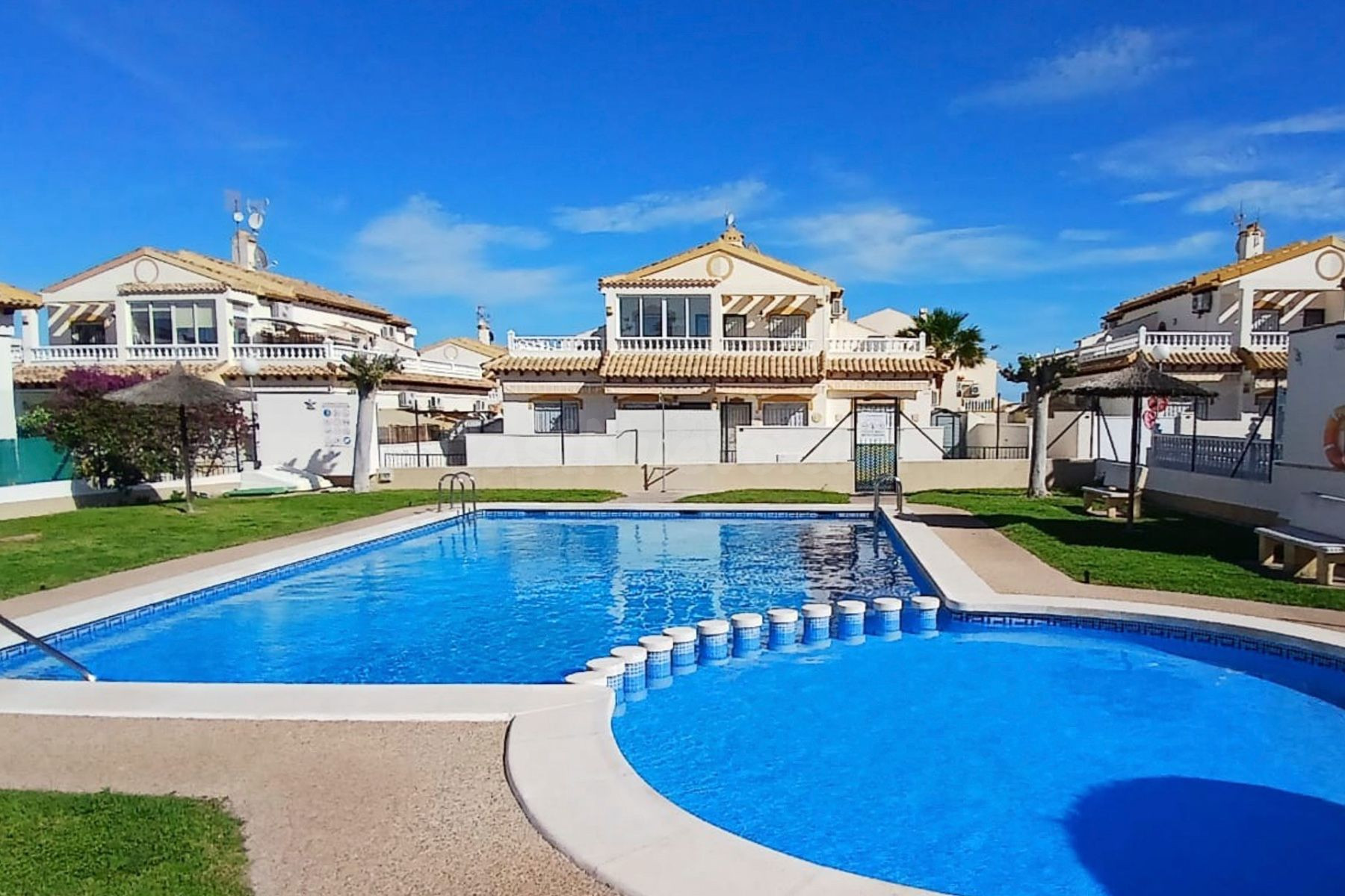Casa 3 habitaciones 82m² en venta - Urbanización Perla del Mar